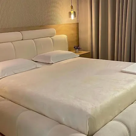 شقة Emy تيرانا